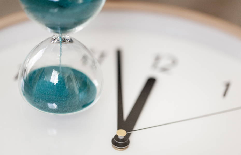 5 Minute Hourglass for students to reset